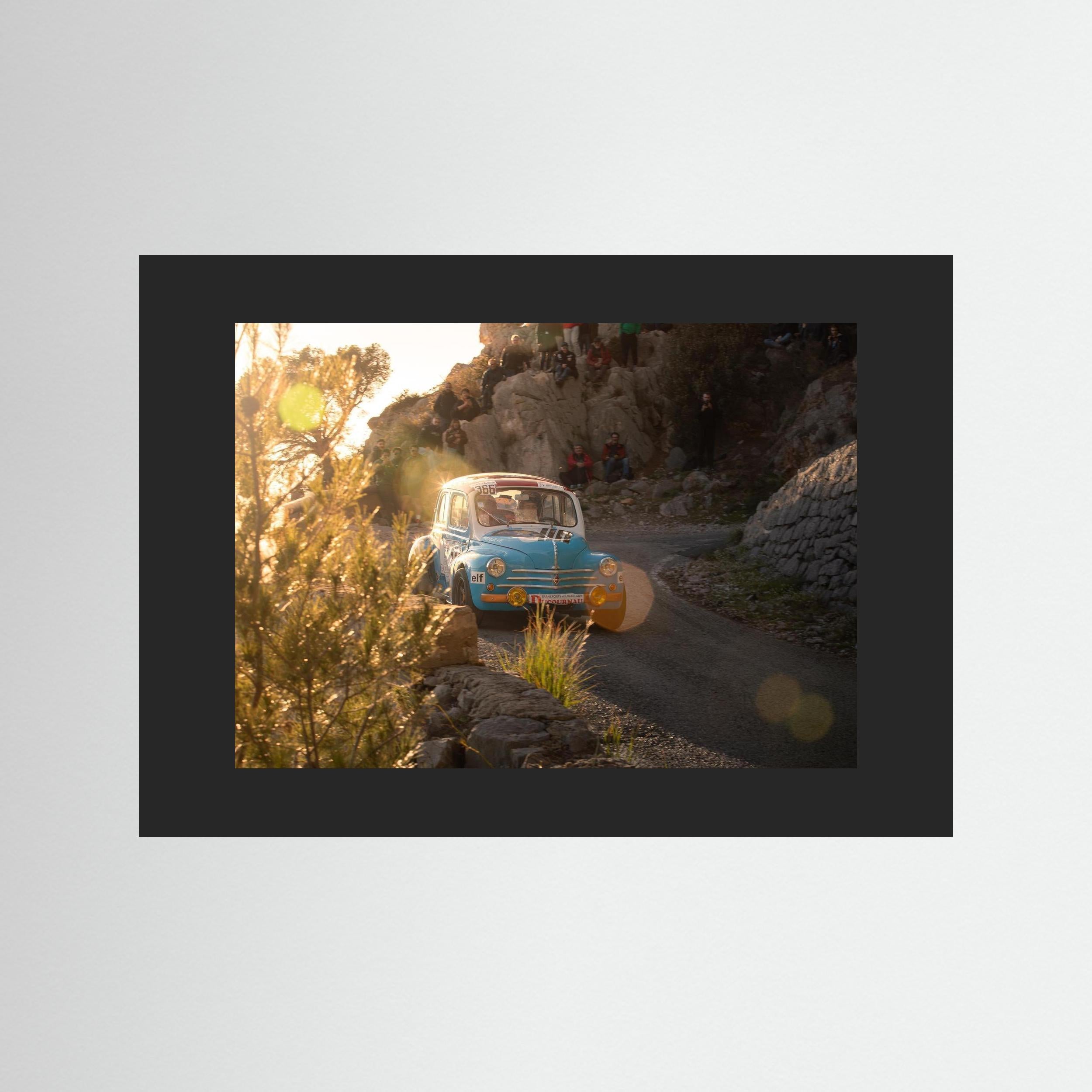 Voiture en pleine course